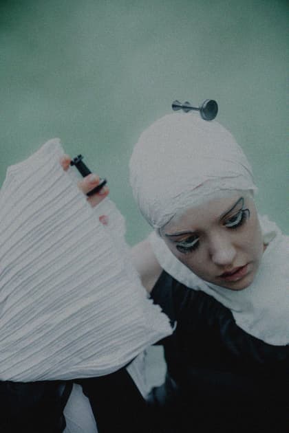 artwork Natalka Yavorska -  - Struggle and confrontation