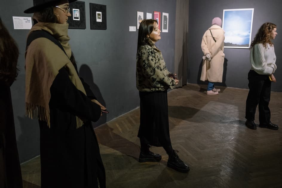 відкриття фотовиставки підсвідоме від MYPH У Порохова вежа у Львові