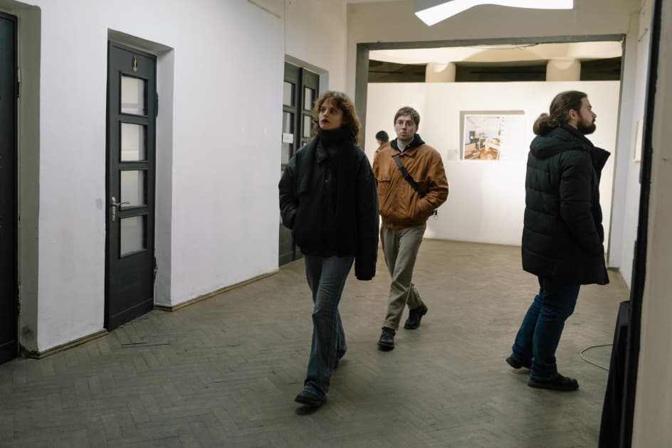 відкриття фотовиставки підсвідоме від MYPH У Порохова вежа у Львові