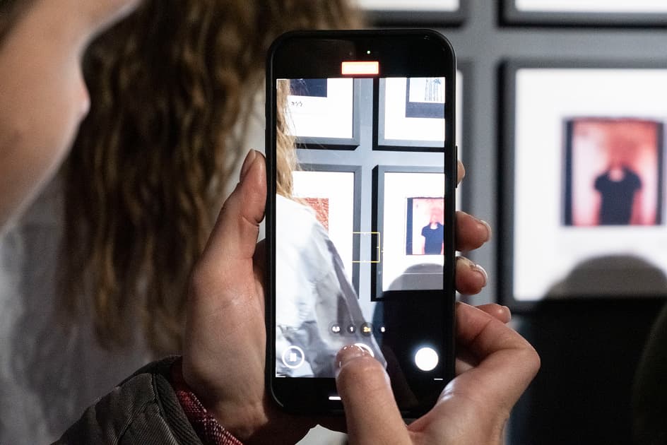 Виставка переможниць та переможців конкурсу MYPH PHOTOGRAPHY PRIZE 2024 в Асортиментній Кімнаті