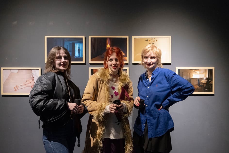 Виставка переможниць та переможців конкурсу MYPH PHOTOGRAPHY PRIZE 2024 в Асортиментній Кімнаті