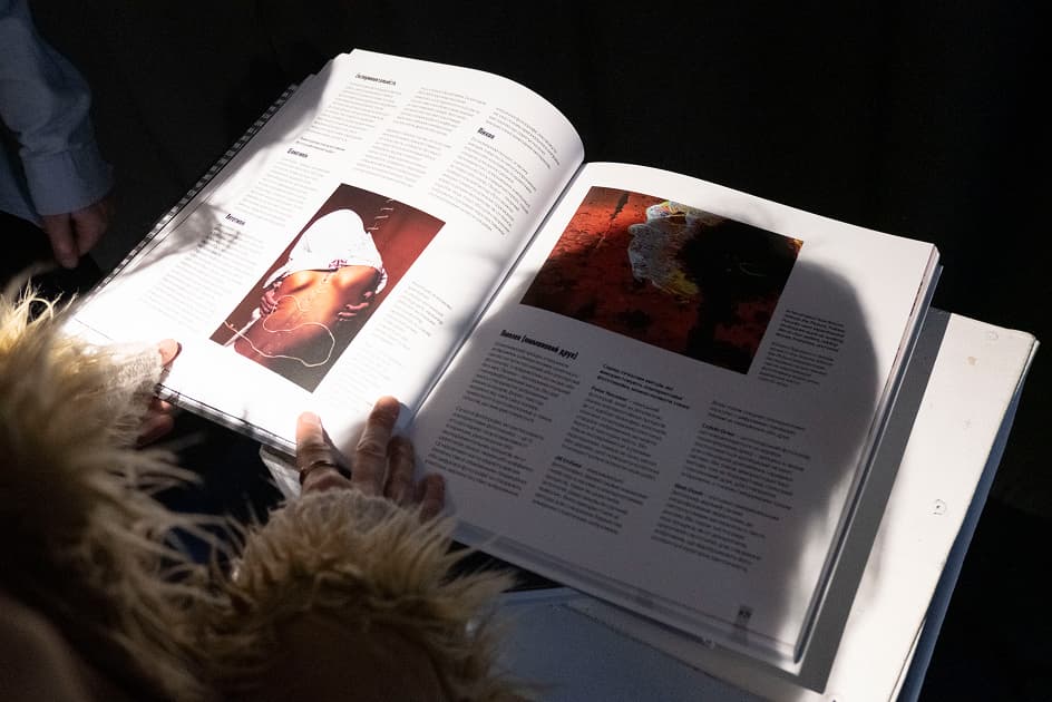 Виставка переможниць та переможців конкурсу MYPH PHOTOGRAPHY PRIZE 2024 в Асортиментній Кімнаті