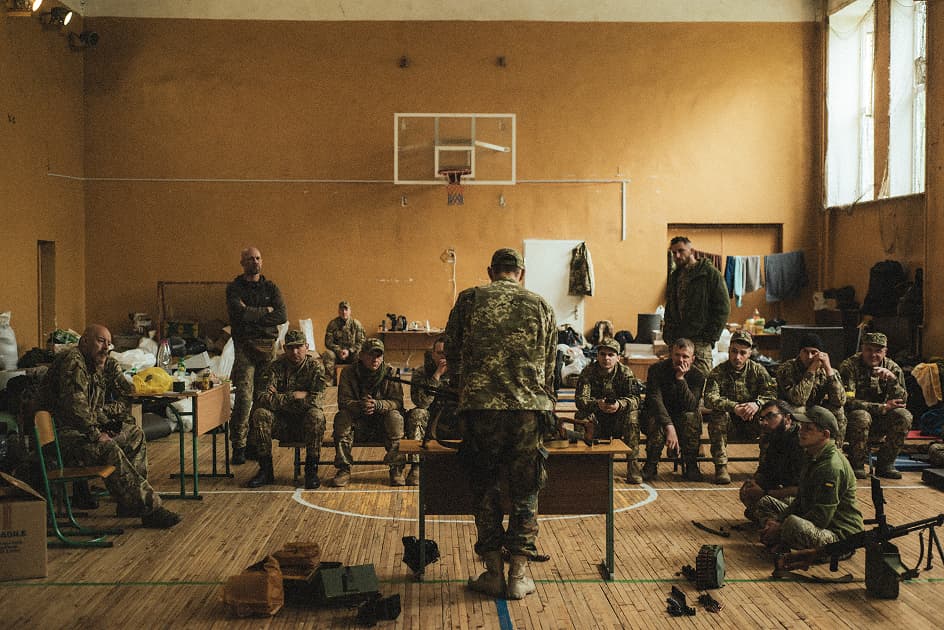 Троє студентів “MYPH” номіновані на премію &ldquo;Leica Oskar Barnack Award 2025&rdquo; Cергієм Мельниченком